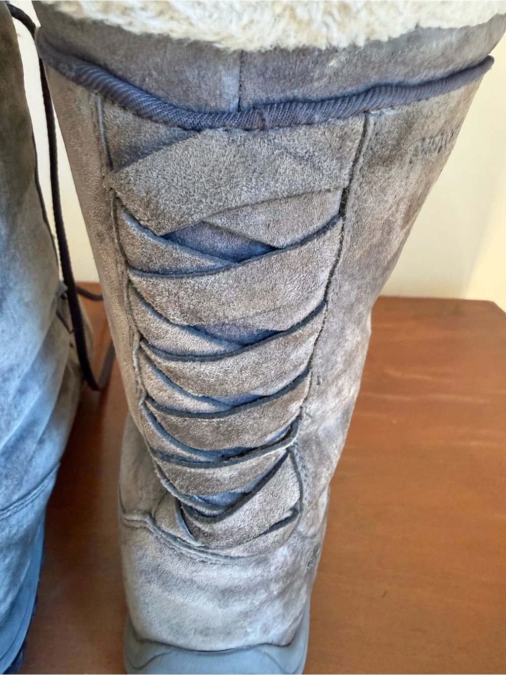 Patagonia Forge Gray Suede Waterproof Lugano Lace Up Winter Tall Boots, size 7.5